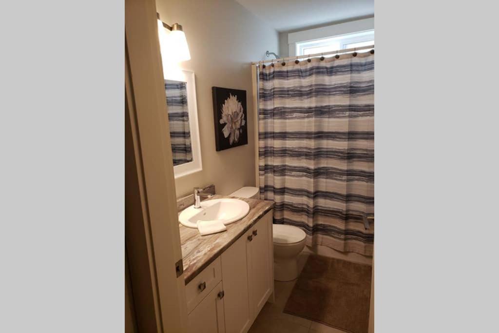A Cozy Family Get Away Suite In South Nanaimo Exterior foto
